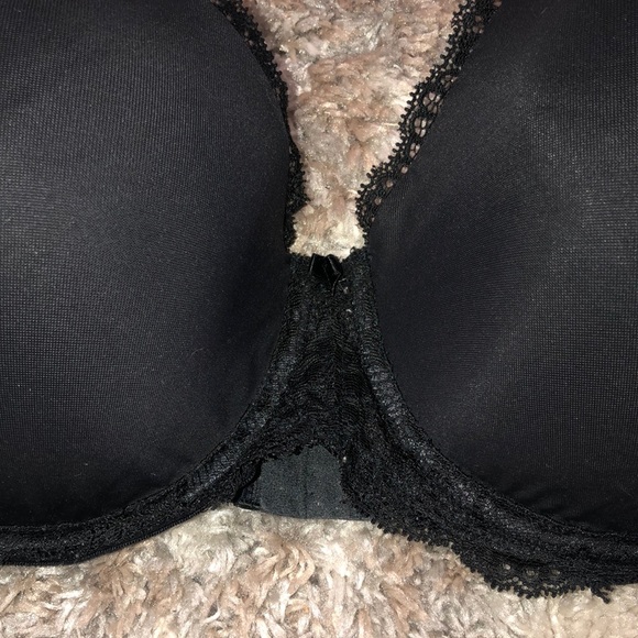 Victoria Secret Bra - Picture 2 of 7